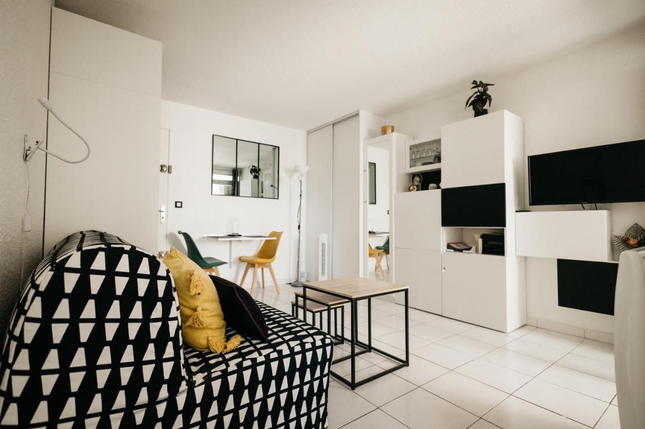 Cosy T1, A 10 Minutes A Pieds Des Plages Фрежюс Экстерьер фото